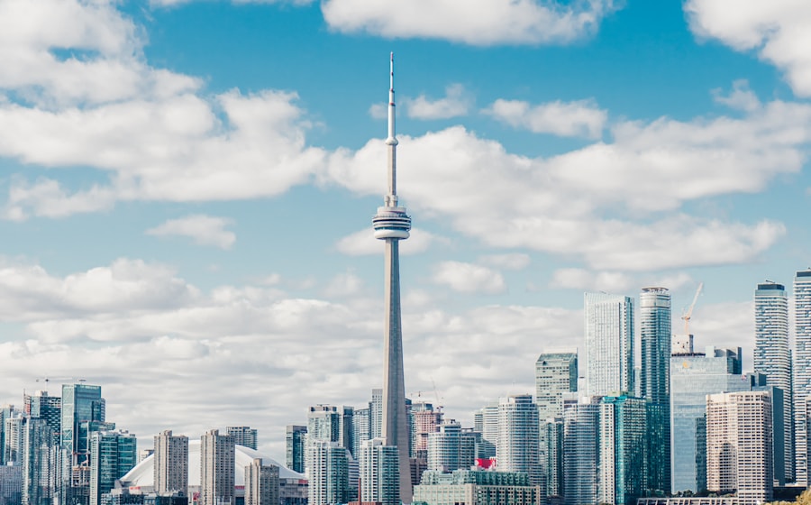 多伦多 CN Tower 与市中心天际线